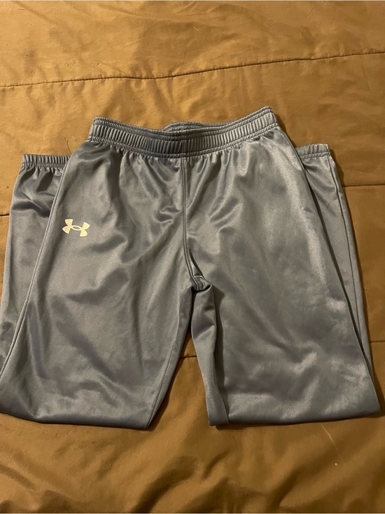 Under Armour Other - Boys Under Armour Gray Athletic Pants - Comfortable Performance Bottoms